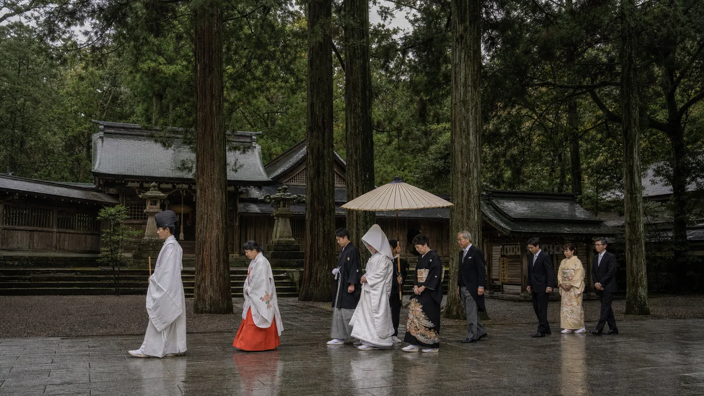雨の神社で行う和婚サンプル